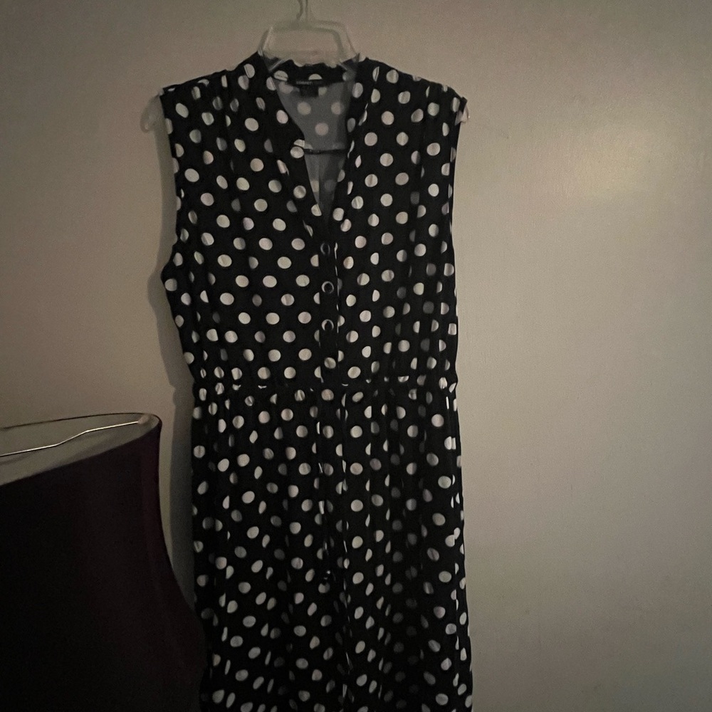 Robert Louis Black and White Sleeveless Maxi Dress